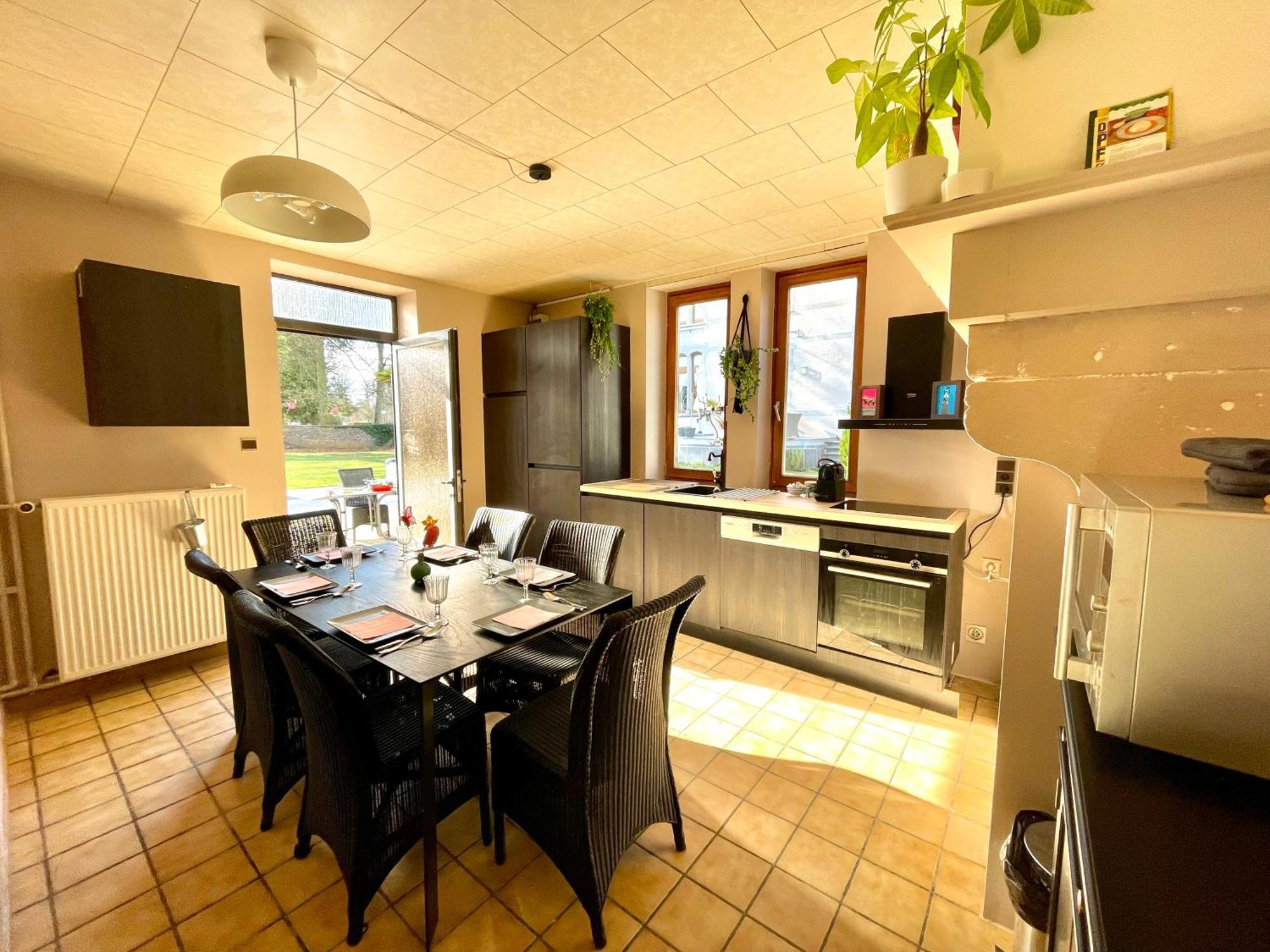 Homestay Villa O Virton Exterior photo