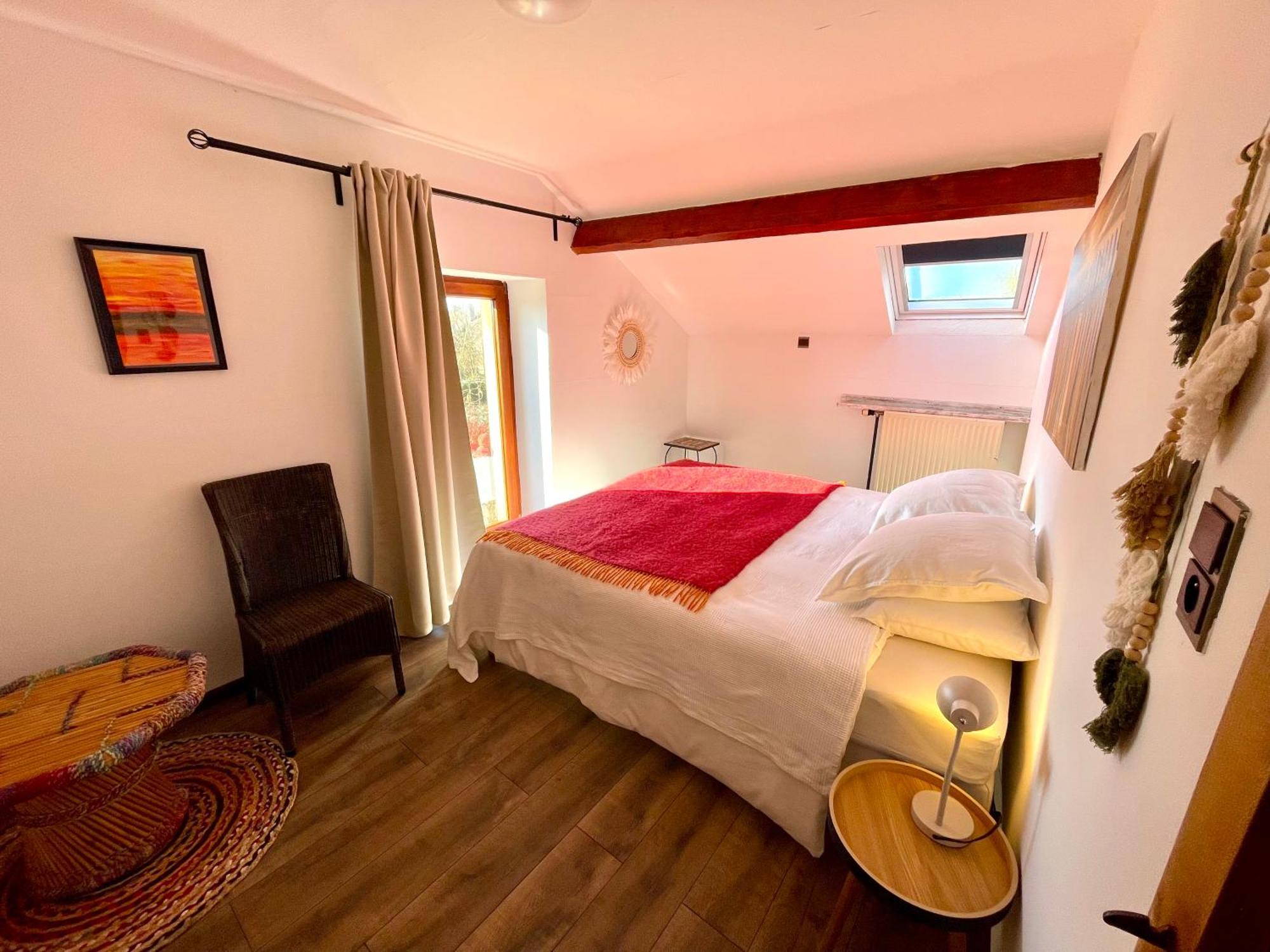 Homestay Villa O Virton Exterior photo
